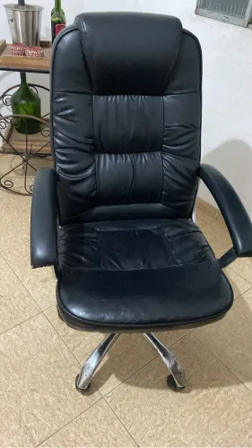 Cadeira para escritório preta