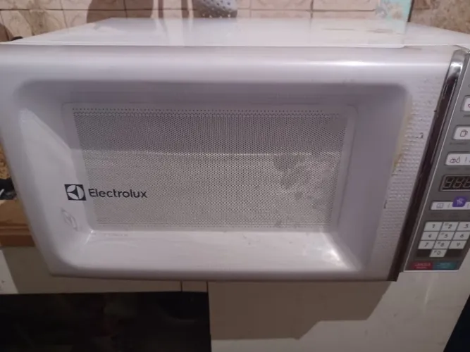Vendo mictondas usado e em perfeitas condicoes por 300.00