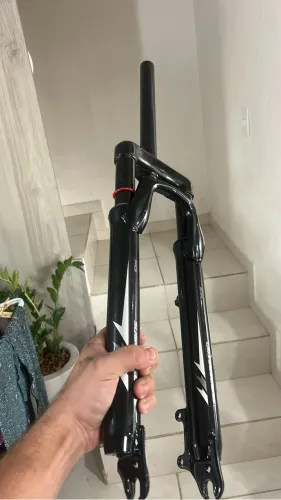 Suspensão 26
