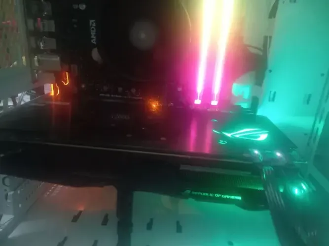 2x8gb DDR4 Zadak Spark RGB 3000mhz CL16