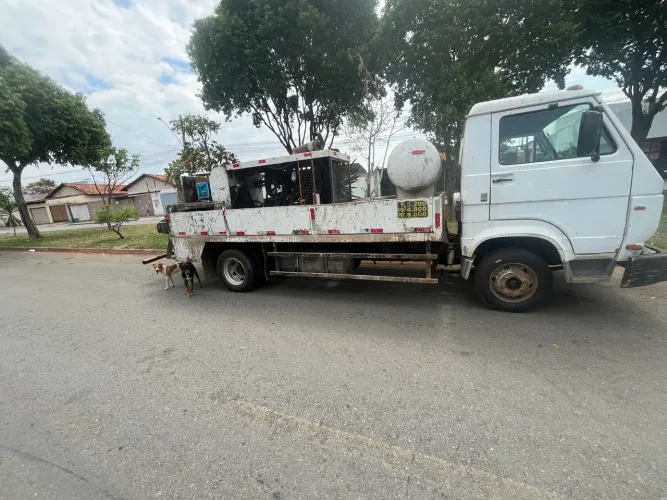 Caminhão Bomba Concreto VW 8-120 Putzmeister 1003
