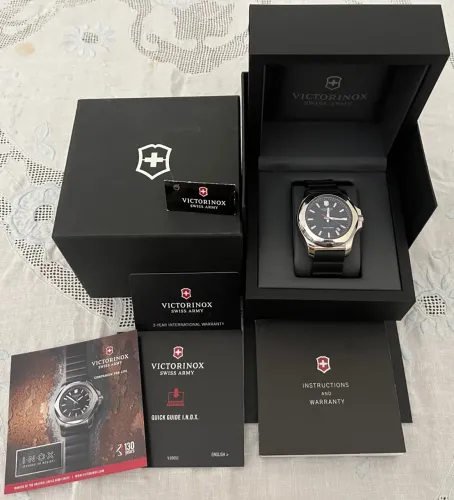 Victorinox I.N.O.X. Quartz - 241682.1