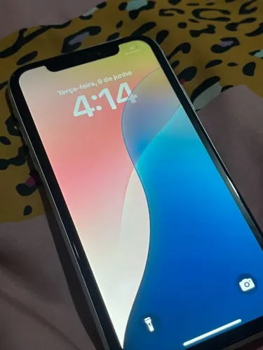 iphone xr 64gb