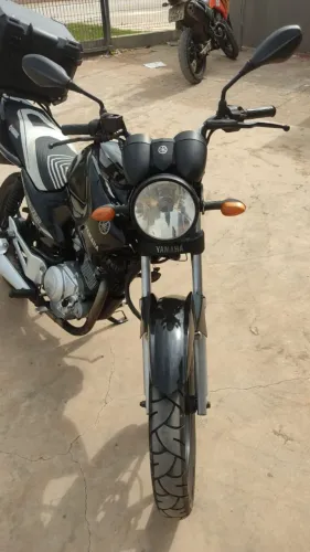 Moto Yamaha YBR factor 125 2011