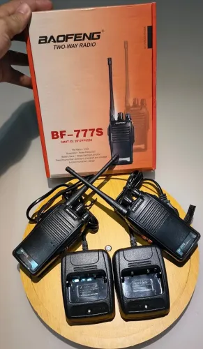 Par Rádios Comunicadores - Kit completo