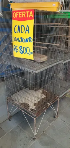 Viveiros de ferro usados