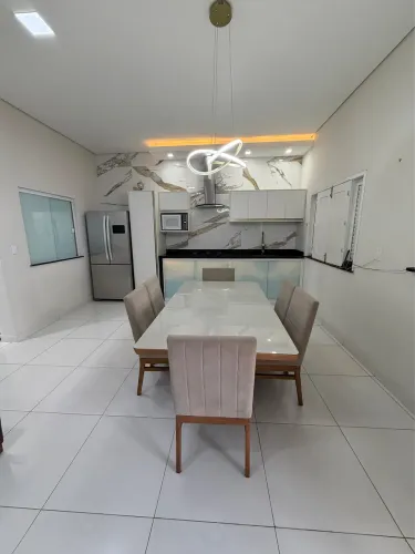 Alugo casa Planalto Pingão