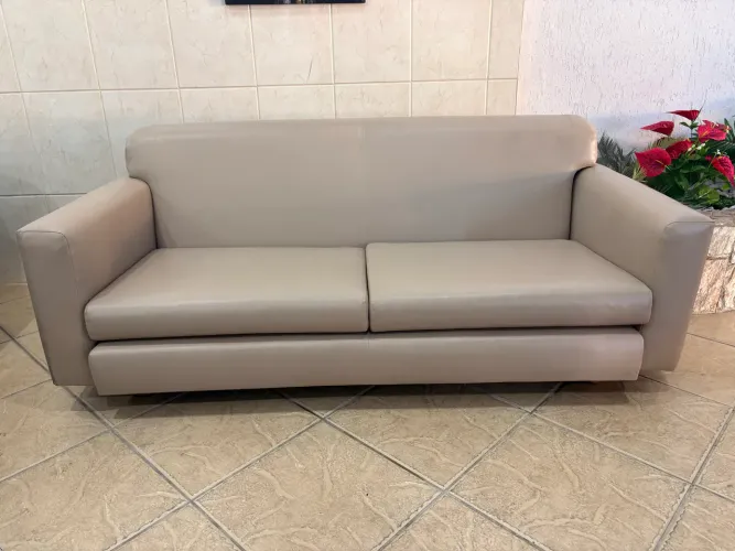 Sofá 3 lugares em ótimo estado