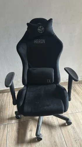 Vendo Cadeira Gamer TGT Heron de tecido 