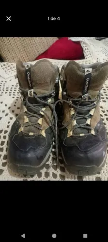 Vendo bota de trilha da marca Quechua