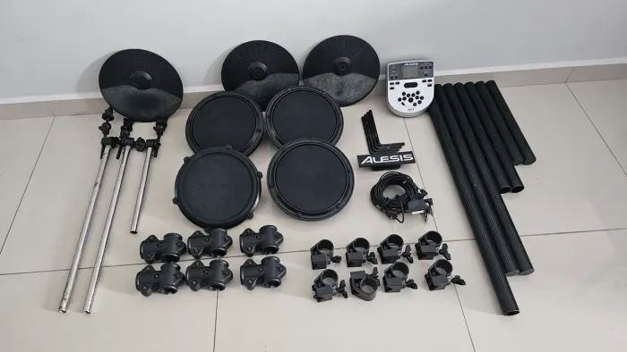 Bateria Eletrônica Alesis DM7X