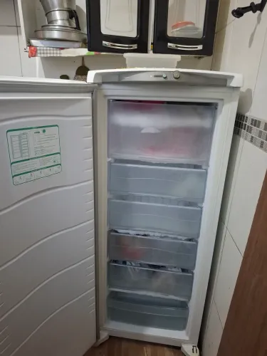 Freezer consul 300litros