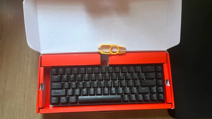 Teclado magnético raven 68