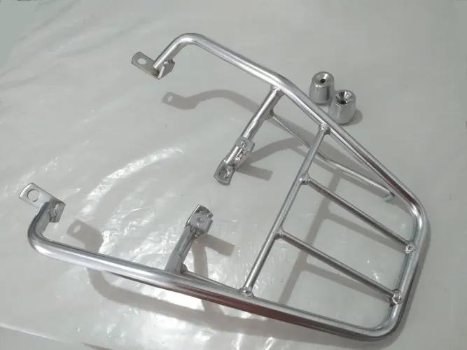 Bagageiro da Biz 125 e Pesinho de guidão da PCX