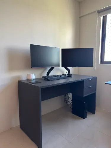 Mesa planejada de escritório