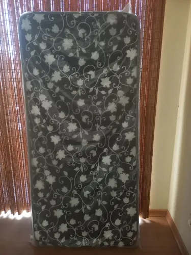 Vendo colchão de solteiro 