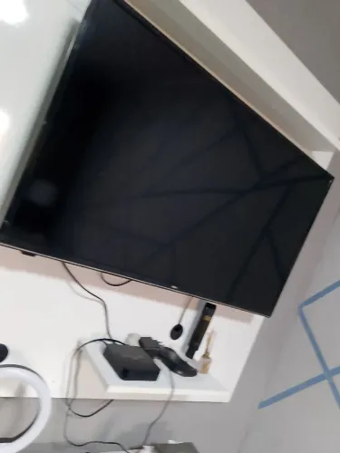 Vendo uma televisão