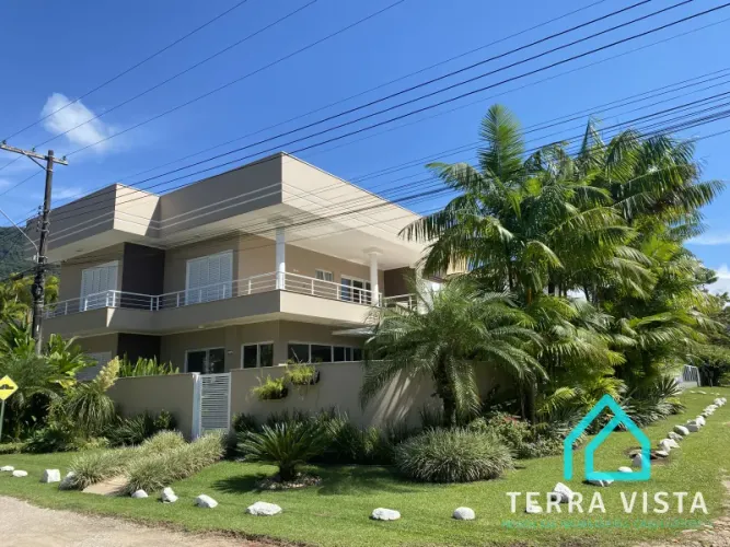 Casa alto padrão a venda em condomínio na Praia da Lagoinha - Ubatuba SP