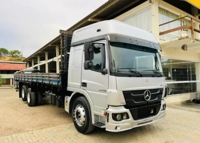 Atego 2426 truck carroceria 2013