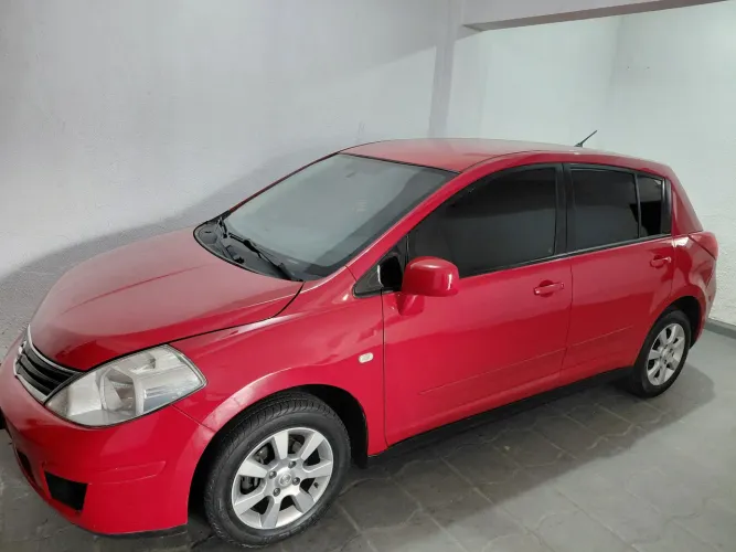 Nissan Tiida S 1.8/1.8 Flex 16V Mec. 2011