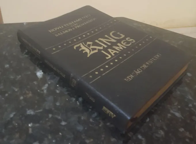 Bíblia de estudo King James novo Testamento