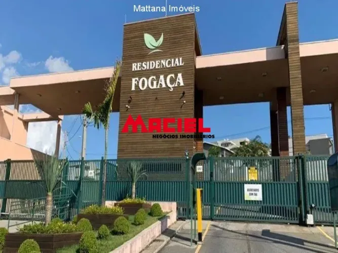 CASA A VENDA EM CONDOMÍNIO NA CIDADE DE JACAREÍ - 4 DORM SENDO 1 SUÍTE