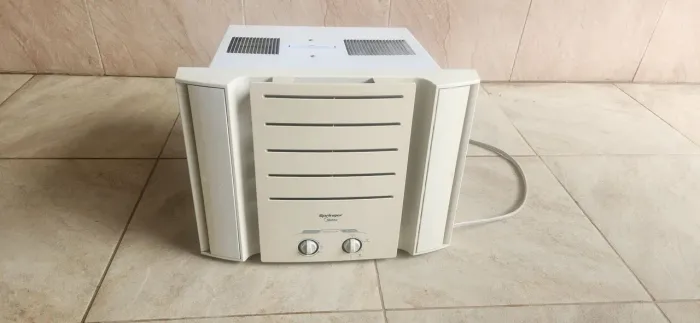 Ar condicionado Springer Midea 10000 btus em ótimo estado.