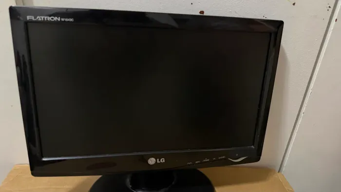 Monitor LG Flatron 16? W1643C-PF 