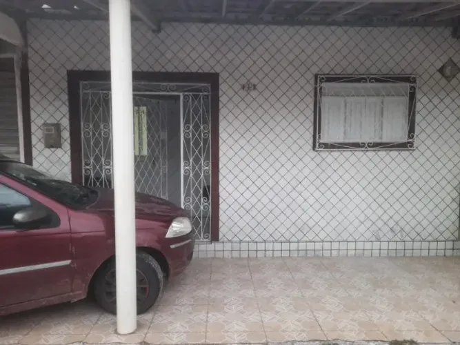 Casa a 5 Min da Praia da Redinha e Av. da Alegria