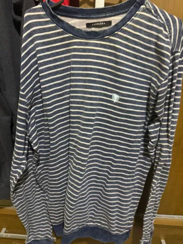 Vendo Moletom Cavalera. Original. Tamanho G