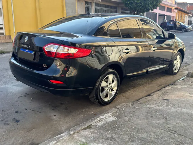 Renault Fluence Sed. Dynamique 2.0 16V Flex Aut. 2013