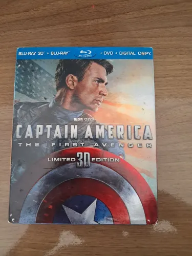 [RARIDADE] Capitão América: Primeiro Vingador - Edição Limitada (Importado)