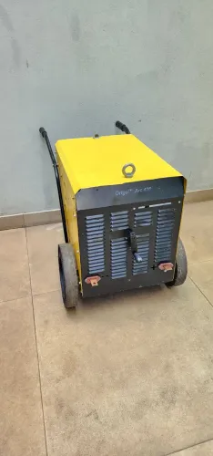 MAQUINA DE SOLDA ESAB 