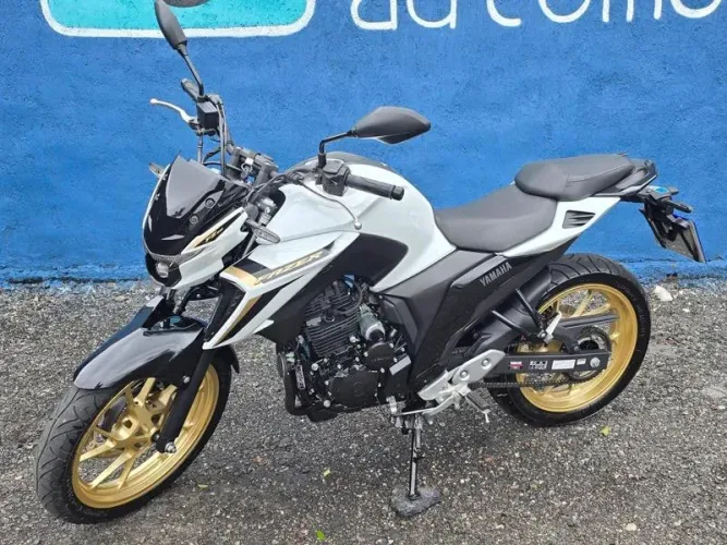 YAMAHA FZ25 250 FAZER CONNECTED 2025