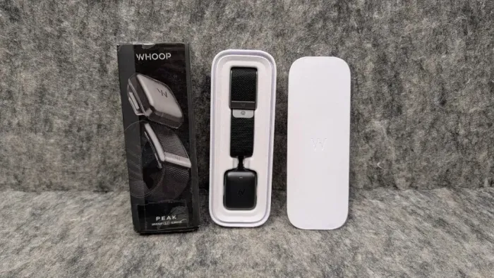 WHOOP 5.0 Peak Health and Fitness Tracker Obsidian - Sem assinatura