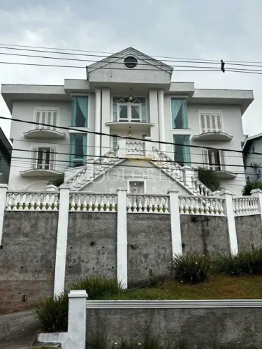 Condomínio Aruã Lagos Mogi das Cruzes - Casa 5 suítes à venda com a Dolores Imóveis.