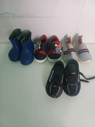 Sapatos 20/21 menino