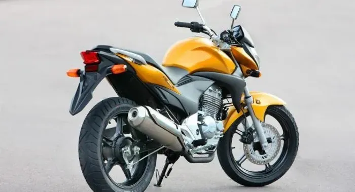 CB 300 R Flex Dourada