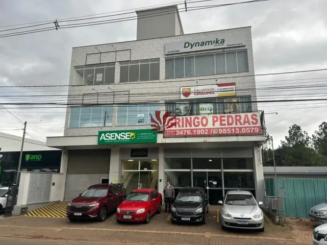SALA COMERCIAL COM 78M² EM AVENIDADE DE GRANDE FLUXO!