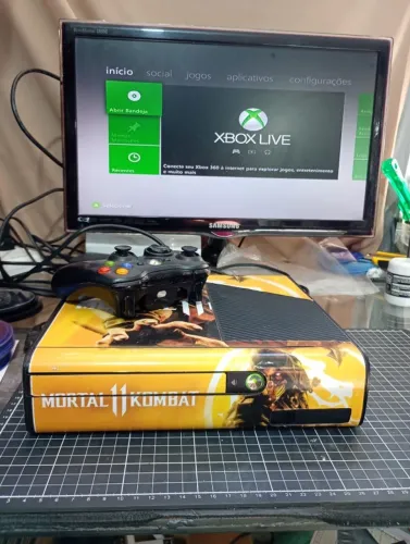 Xbox 360 Super Slim Personalizado Mortal Kombat + Controle