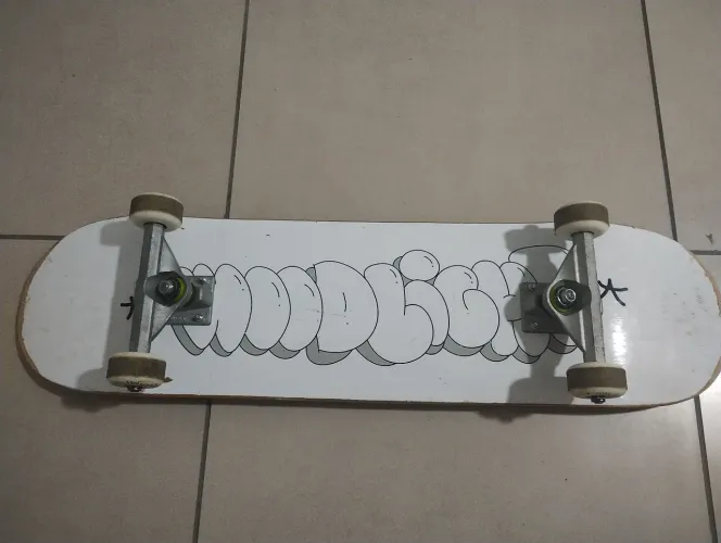 skate completo, só precisa de rolamento novo!