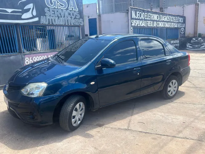 Toyota Etios X Sedan 1.5 Flex 16V 4P Mec. 2018