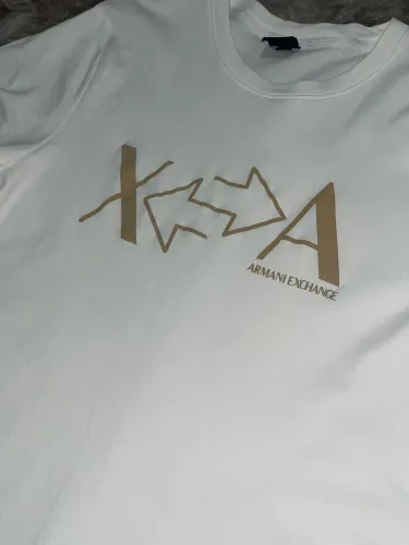 Camiseta Armani - Chama no WhatsApp 