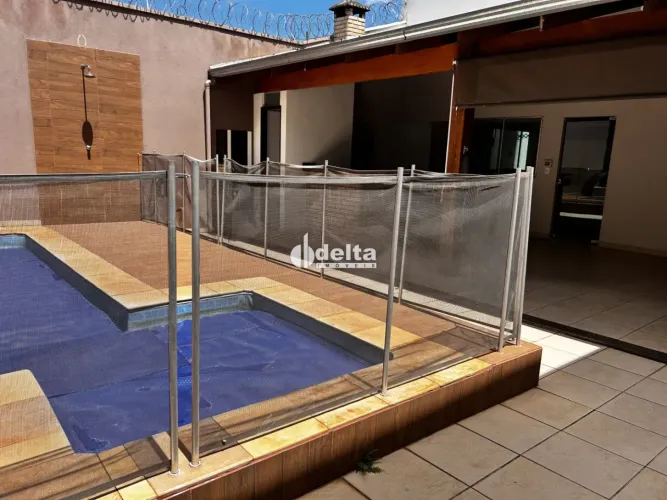 Casa residencial com 4 quartos sendo 2 suítes disponível para venda no bairro Segismundo P