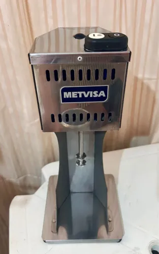 Máquina para fazer milk-shake