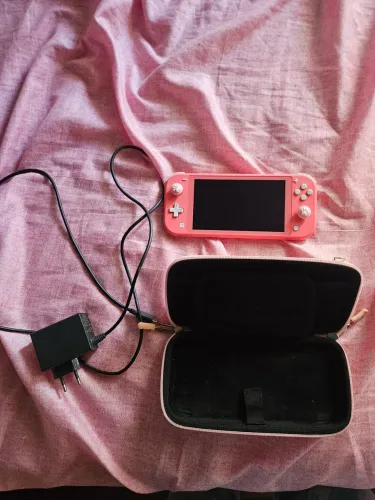 Switch lite desbloqueado com cartão sd e case