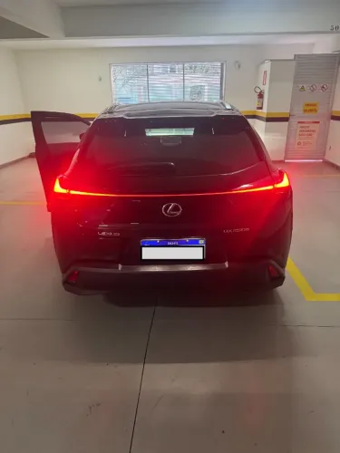Lexus UX-250H Luxury 2.0 16V Aut.(hybrid) 2023