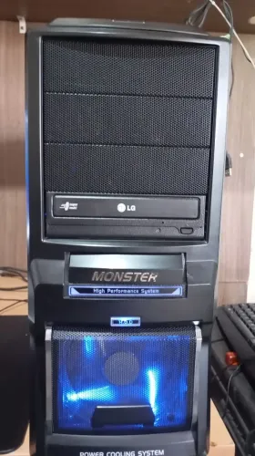 Pc  i7, 16 GB RAM, SSD 240, HD 1 terabyte