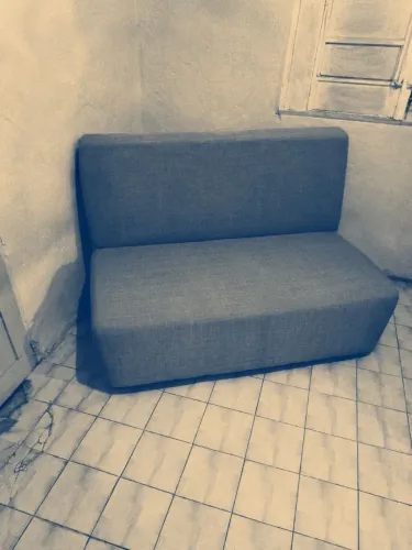 Bicama com mofo e mancha( precisa de limpeza)