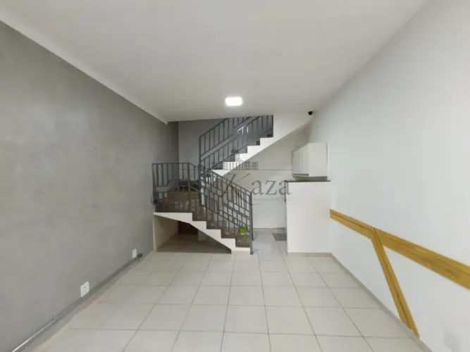 Oportunidade - Ponto Comercial - Jacareí - Centro - 84m².